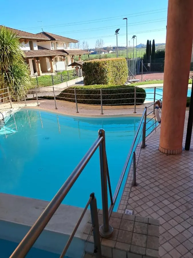 Semesterbostad La Casa Di Mery Desenzano del Garda Italien